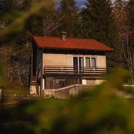 Počitniška hiša Cosy Countryside With Indoor Fireplace *